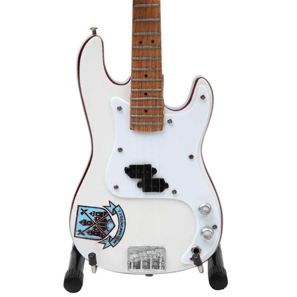 IRON MAIDEN アイアンメイデン (結成 50周年 ) - Steve Harris Sig with Pinstripe / ミニチュア楽器 - PGS