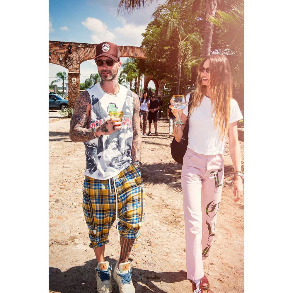 MAROON 5 - Carillosa Rosa Blanco / Tequila / Liquor