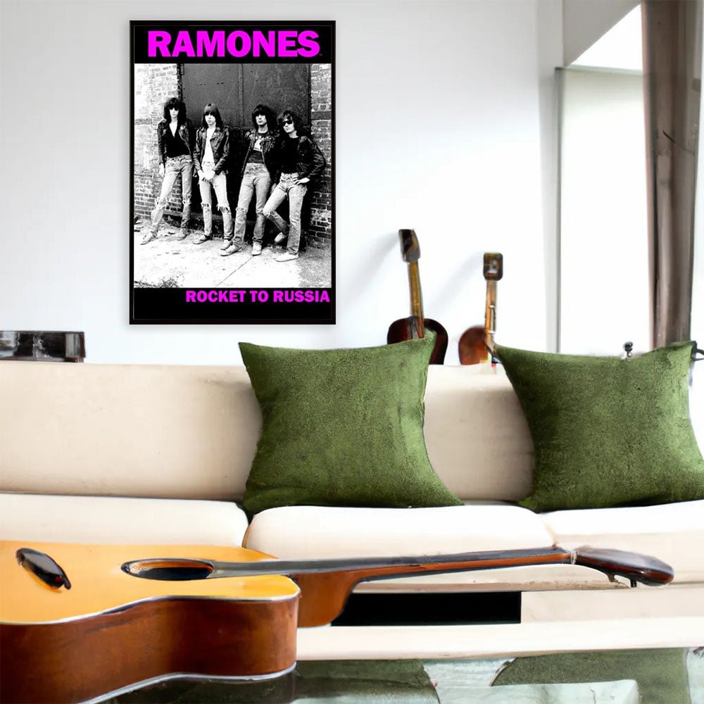 RAMONES ラモーンズ (来日 45周年 ) - Rocket To Russia / ポスター - PGS
