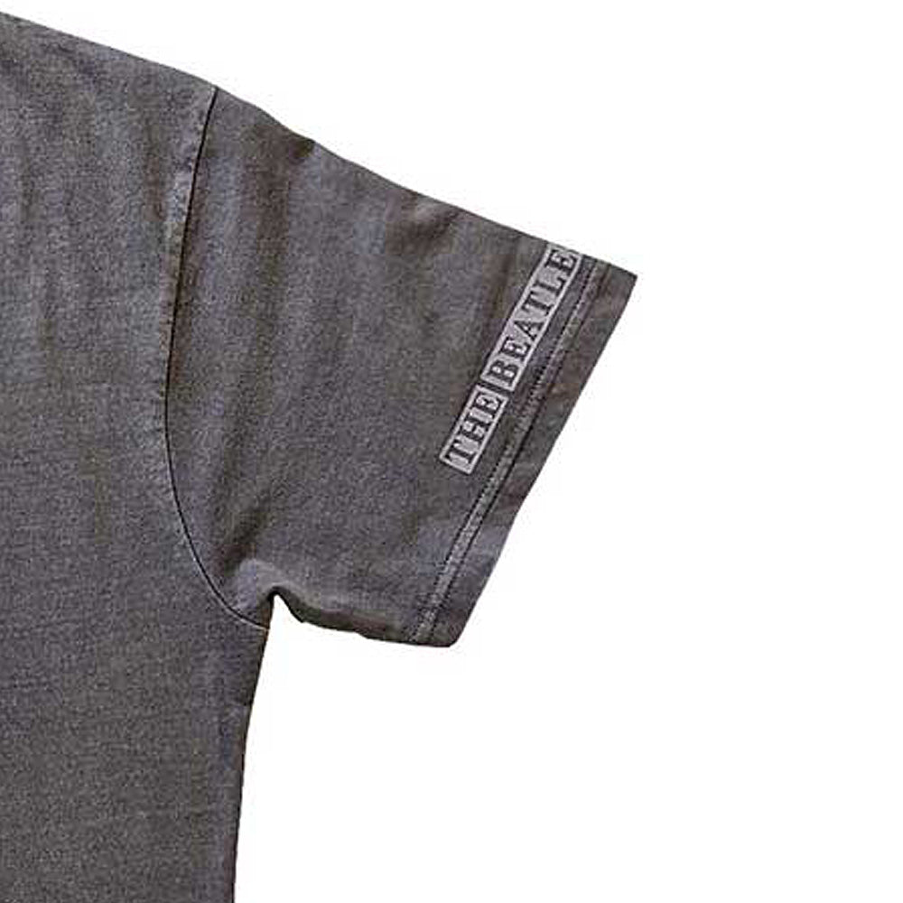 THE BEATLES ビートルズ (来日 60周年 ) - Abbey Stacked / Sleeve Print / Mud-Wash / Tシャツ / メンズ