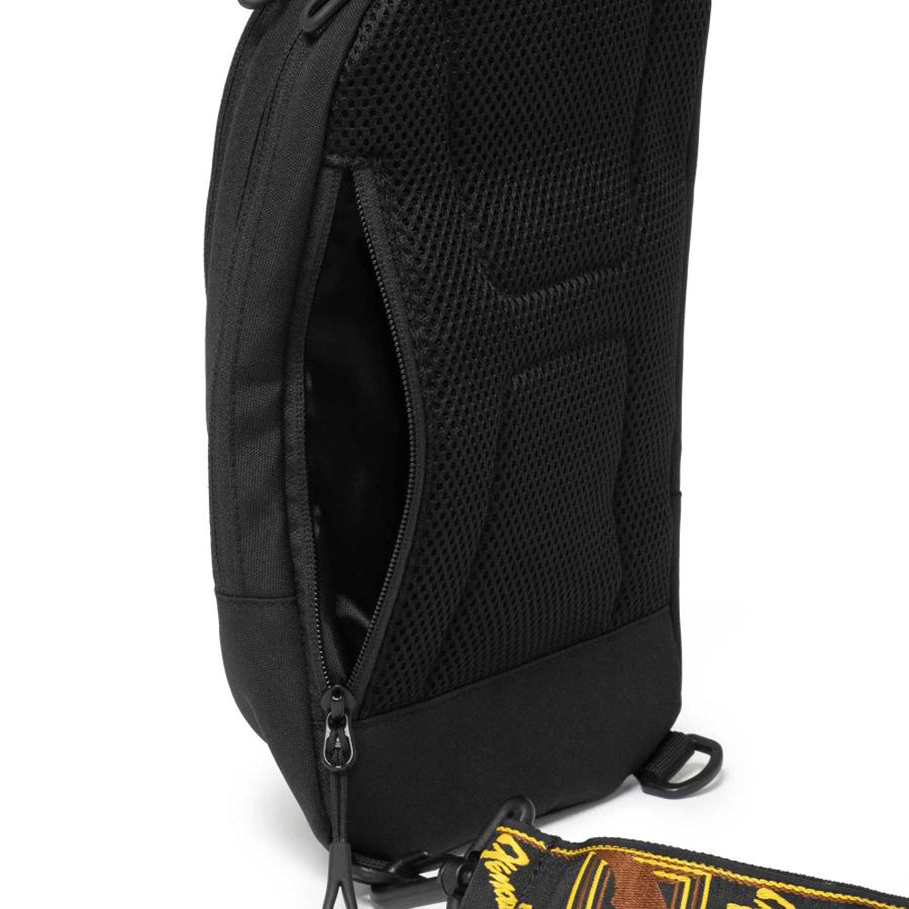 【予約商品】 FENDER フェンダー (設立 80周年 ) - ボディバッグ / スリングバッグ / バッグ