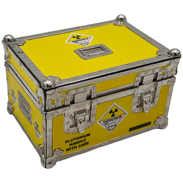 【予約商品】 BACK TO THE FUTURE バックトゥザフューチャー (劇場公開 40周年 ) - Plutonium Case Scaled Prop Replica / フィギュア・人形