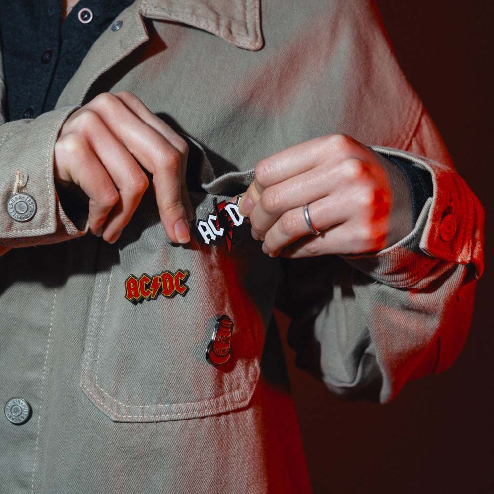 AC/DC エーシーディーシー (Back in Black 45周年 ) - HIGHWAY TO TELL / 4個 ピンバッジセット / バッジ - PGS