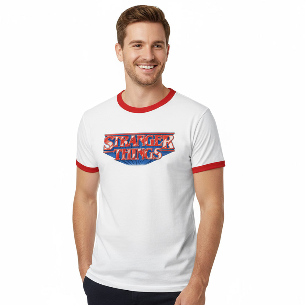 【予約商品】 STRANGER THINGS ストレンジャー・シングス (シーズン5 2025年配信決定 ) - RETRO LOGO / リンガー / Tシャツ / メンズ