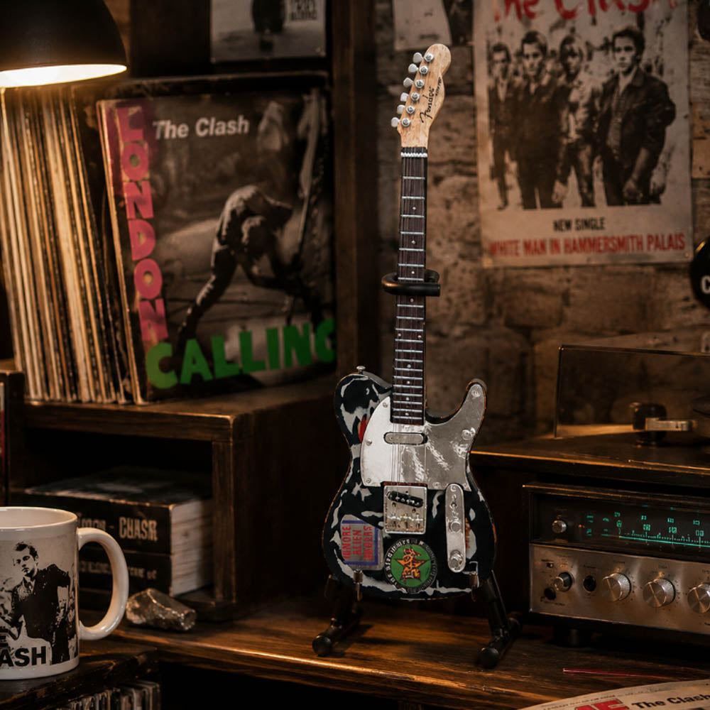THE CLASH クラッシュ (結成 50周年 ) - Joe Strummer Fender Telecaster Signature Relic / ミニチュア楽器