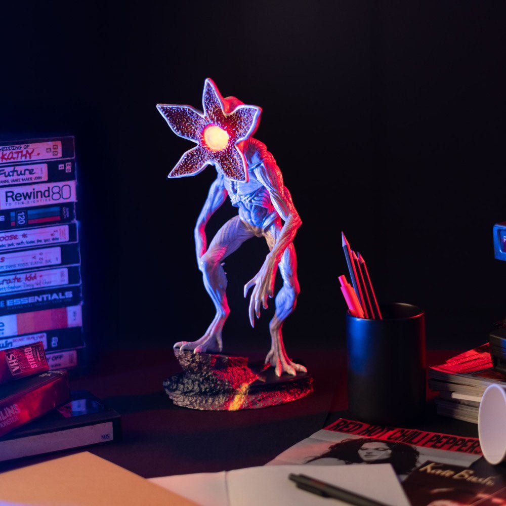シーズン5、そのすべてを見終えた“あと”に灯すもの。  STRANGER THINGS｜DEMOGORGON 公式ランプ 再生産決定 - PGS