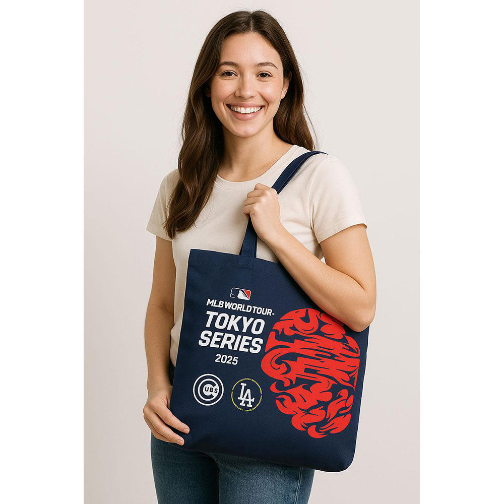 
                  
                    LOS ANGELES DODGERS（MLB） ロサンゼルスドジャース - WORLD TOUR TOKYO SERIES 2025 / NAVY & RED / MLB東京ツアー限定デザイン / トートバッグ 【公式 / オフィシャル】
                  
                