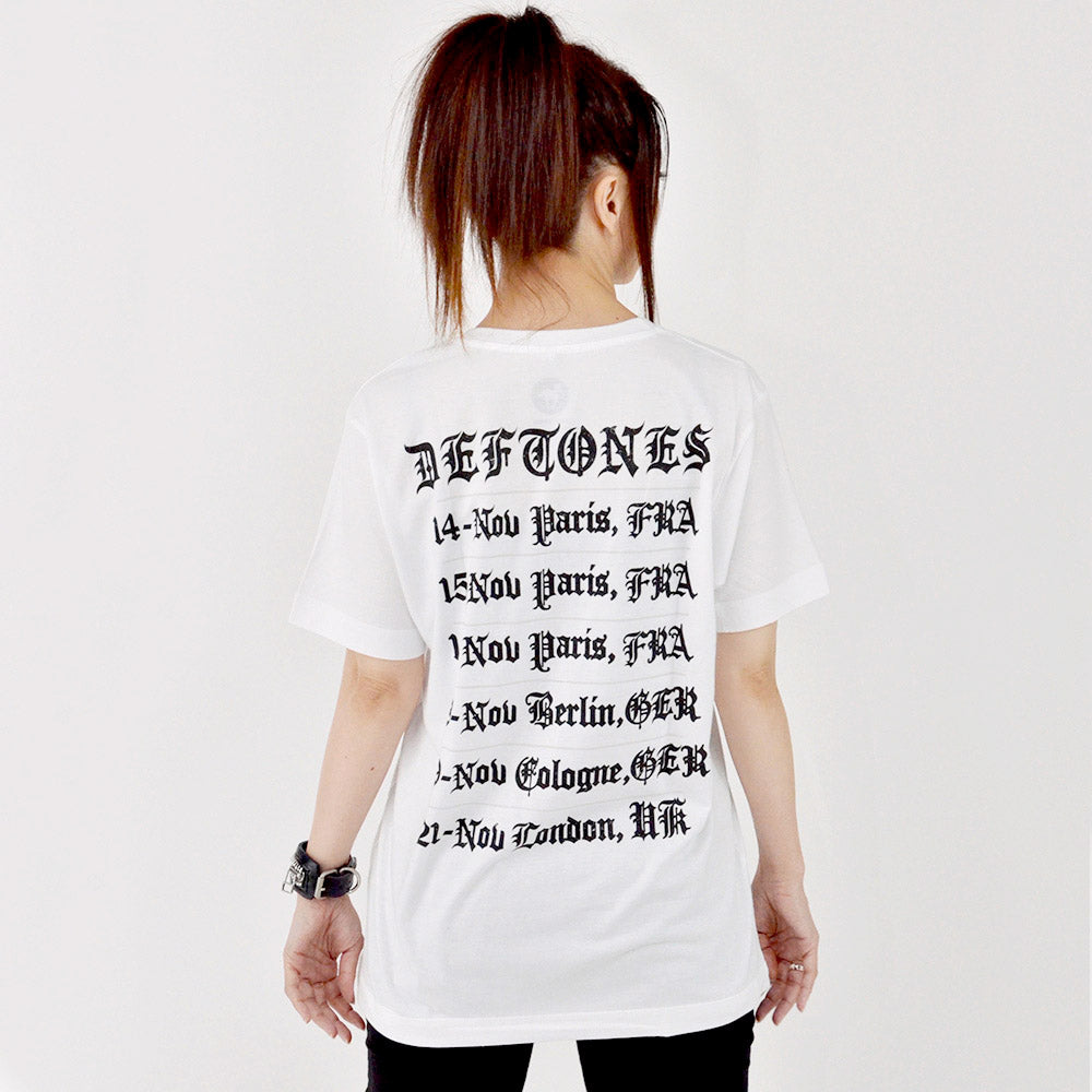 
                  
                    DEFTONES デフトーンズ (デビュー 30周年 ) - 2015 EUROPEAN TOUR / バックプリントあり / Tシャツ / メンズ
                  
                