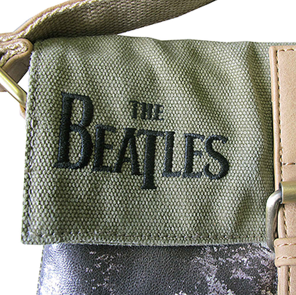 THE BEATLES ビートルズ (結成 65周年 ) - Abbey Road Green Mini Bag / サコッシュ / Disaster Design（U.K.ブランド） / ショルダーバッグ 【公式 / オフィシャル】