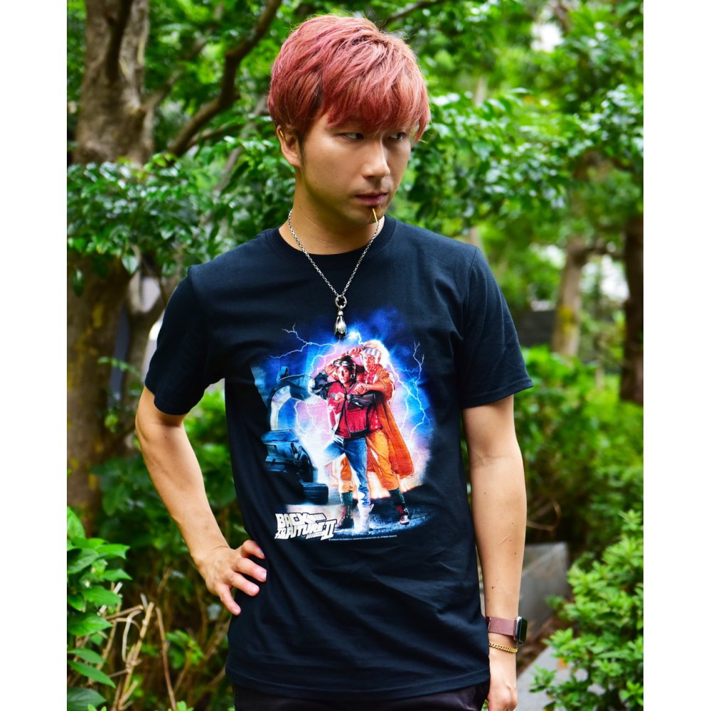 
                  
                    【予約商品】 BACK TO THE FUTURE バックトゥザフューチャー (劇場公開 40周年 ) - BTTF 2 / Tシャツ / メンズ
                  
                