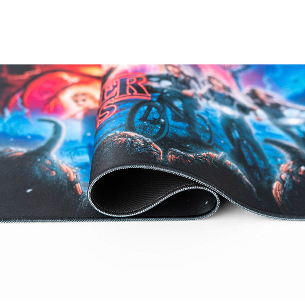 STRANGER THINGS ストレンジャー・シングス (シーズン5 配信 記念 ) - デスクマット / マウスパッド