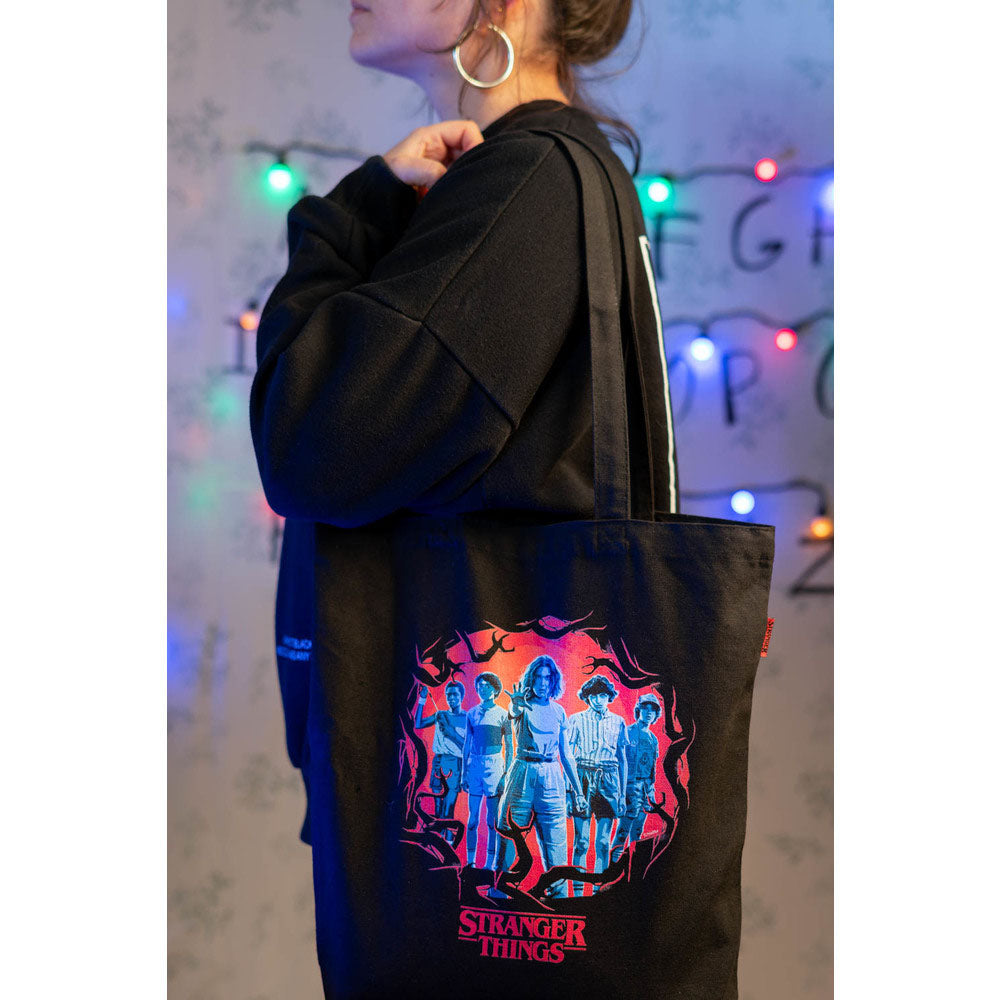 
                  
                    STRANGER THINGS ストレンジャー・シングス (シーズン5 2025年配信決定 ) - キャラクター / トートバッグ 【公式 / オフィシャル】
                  
                