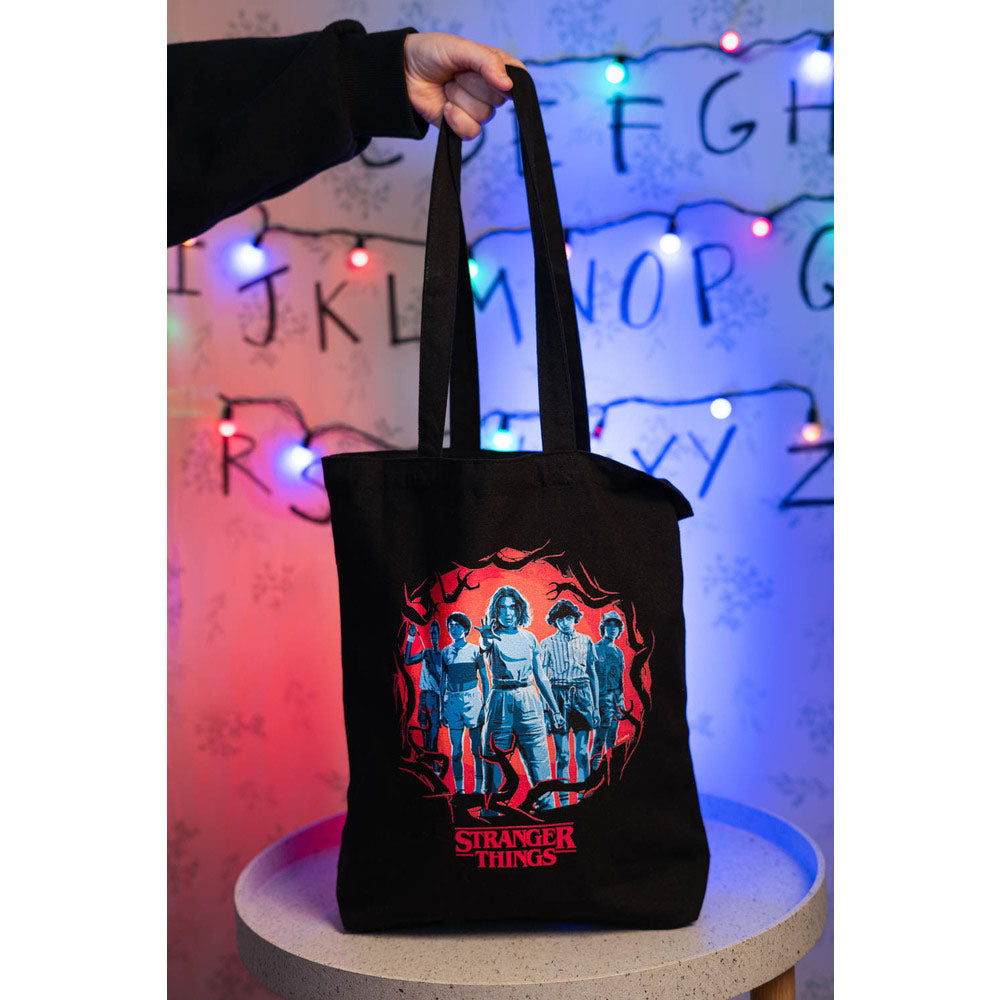 
                  
                    STRANGER THINGS ストレンジャー・シングス (シーズン5 2025年配信決定 ) - キャラクター / トートバッグ 【公式 / オフィシャル】
                  
                