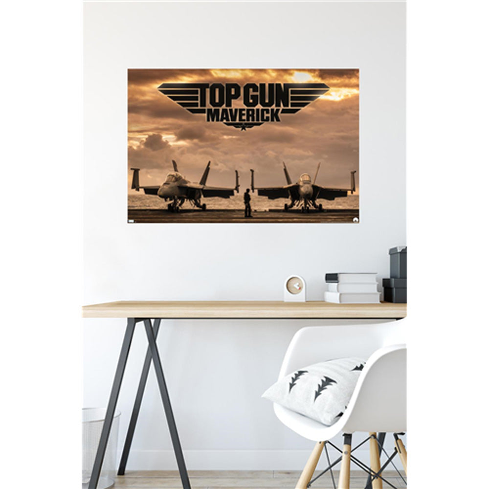 
                  
                    TOP GUN トップガン (アイスマン追悼 ) - MAVERICK / DECK / ポスター 【公式 / オフィシャル】
                  
                