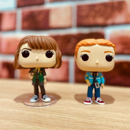 STRANGER THINGS (Season 5 to be released in 2025) - POP TV: Robin (Season 4) / Figures and Dolls