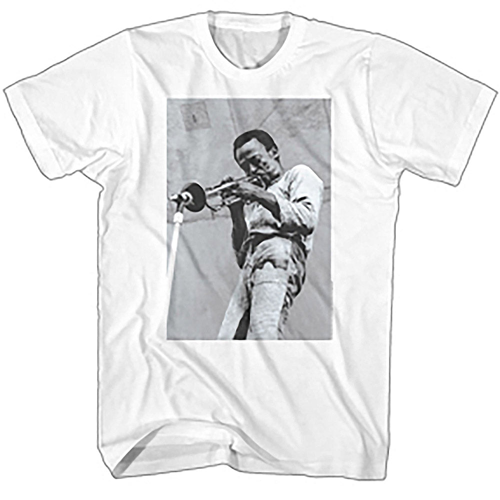 MILES DAVIS - TRUMPET INTO MIC