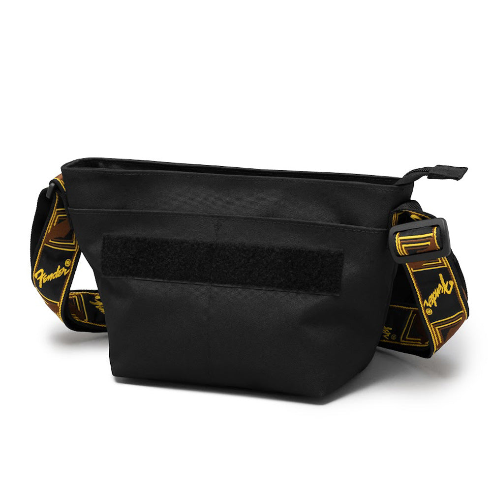 FENDER フェンダー - フラップショルダー / ショルダーバッグ