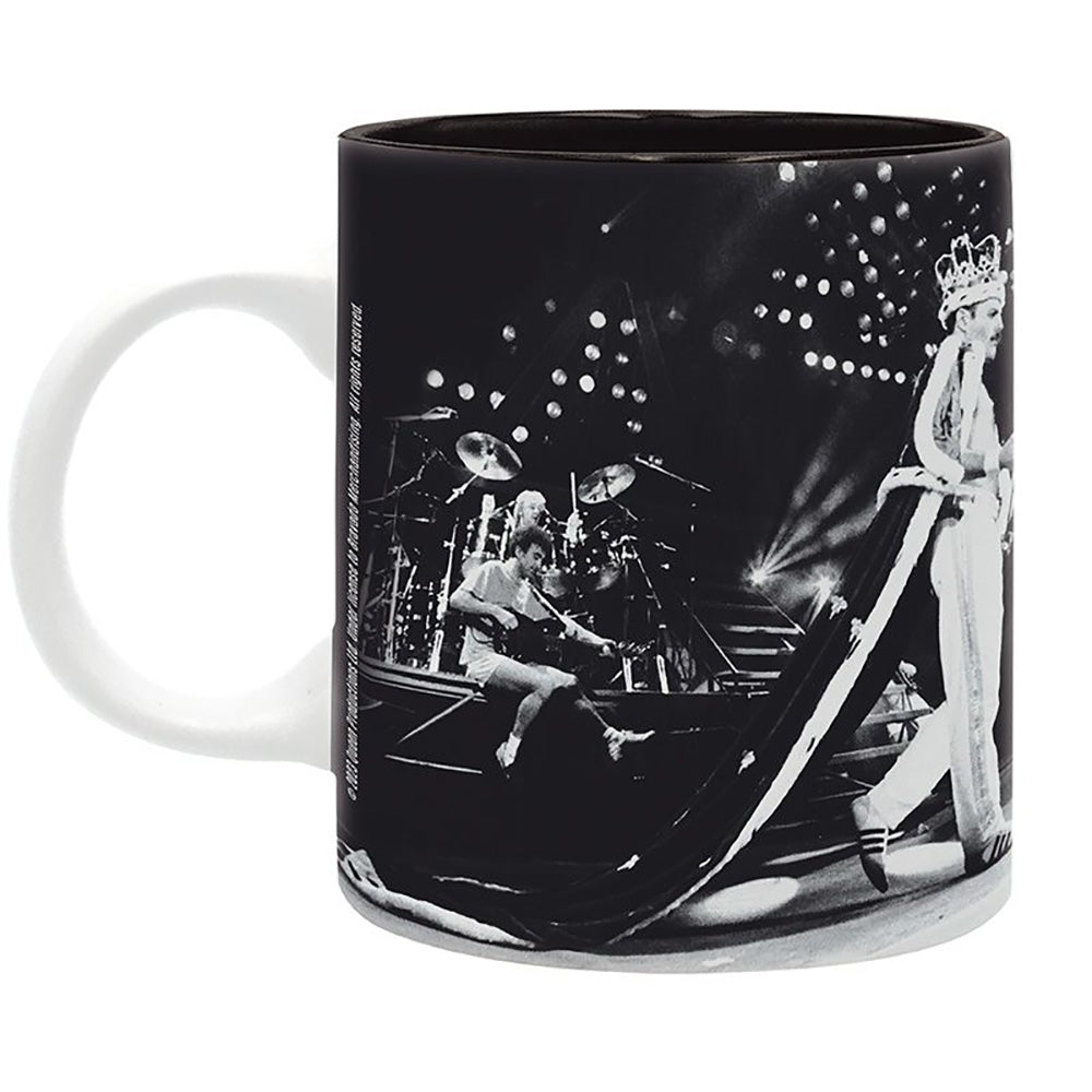 
                  
                    QUEEN クイーン (初来日50周年 ) - Live at Wembley / 320 ml / マグカップ
                  
                