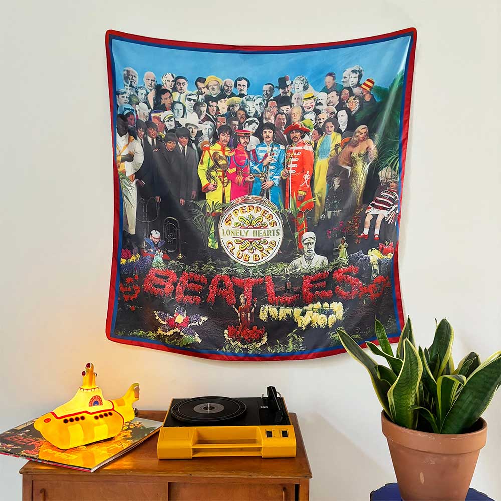 
                  
                    THE BEATLES ビートルズ (結成 65周年 ) - Sgt. Pepper Square Scarf / Disaster(U.K.ブランド) / スカーフ・マフラー
                  
                