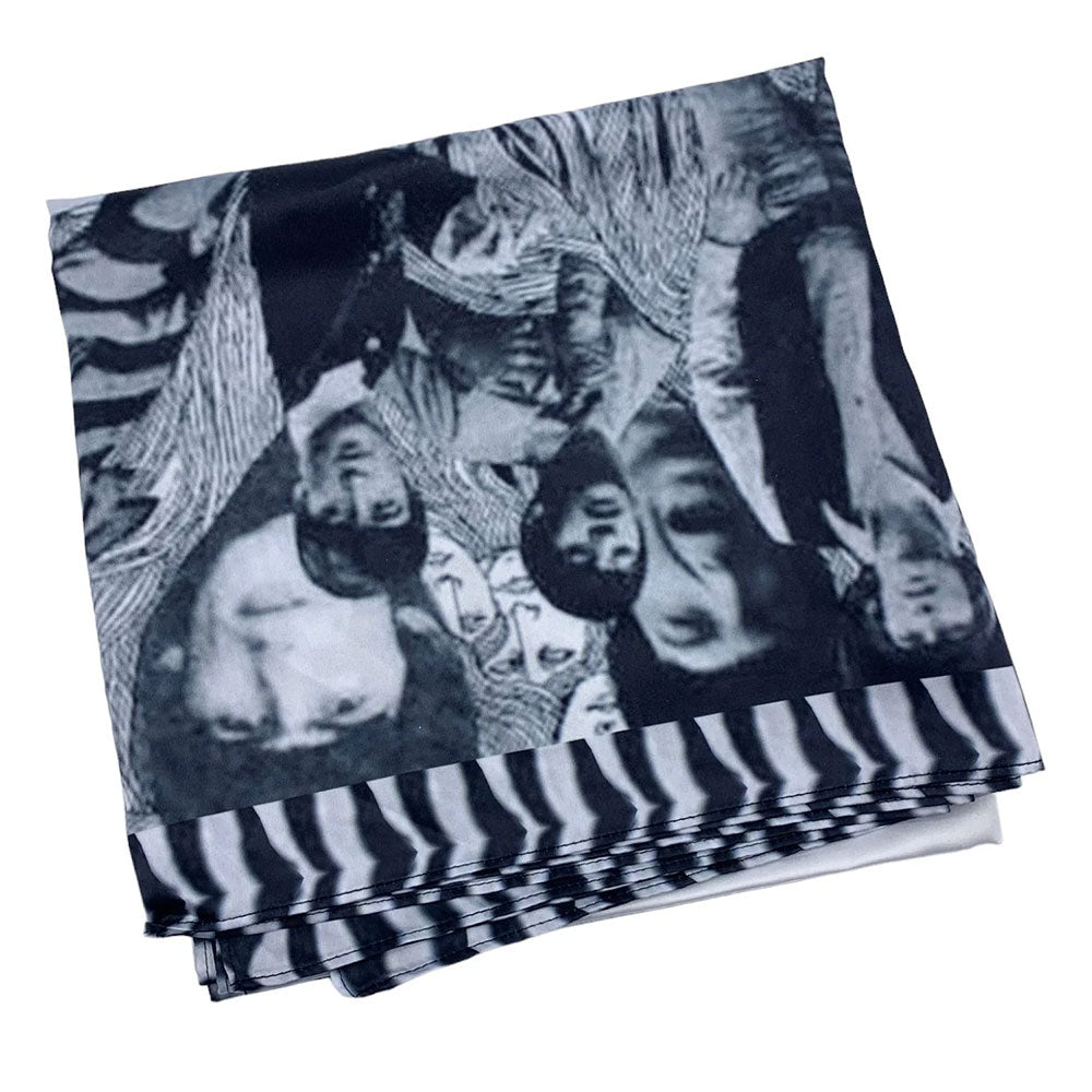 THE BEATLES ビートルズ (結成 65周年 ) - Revolver Square Scarf / Disaster(U.K.ブランド) / スカーフ・マフラー 【公式 / オフィシャル】