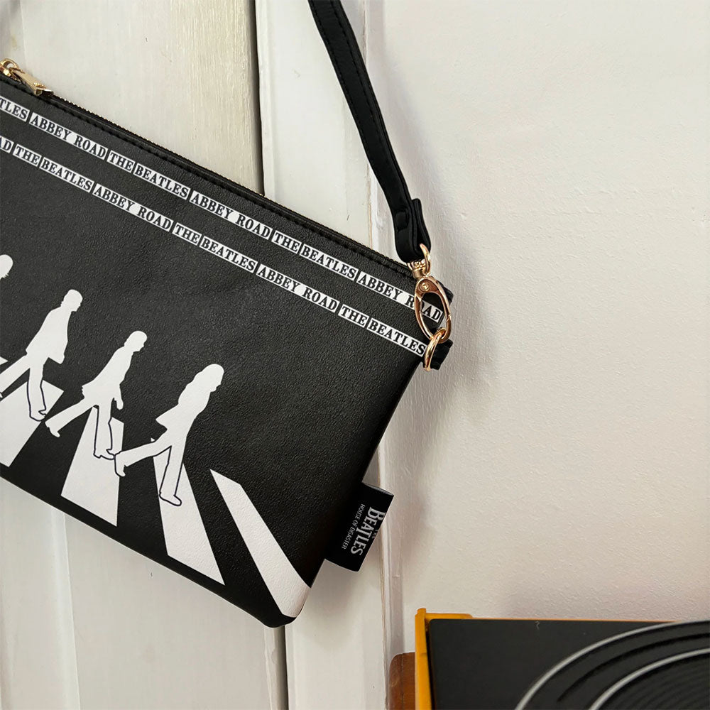 THE BEATLES ビートルズ (結成 65周年 ) - Abbey Road Cross Body Bag / Disaster(U.K.ブランド) / ショルダーバッグ 【公式 / オフィシャル】