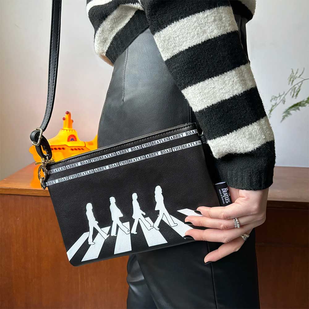 THE BEATLES ビートルズ (結成 65周年 ) - Abbey Road Cross Body Bag / Disaster(U.K.ブランド) / ショルダーバッグ 【公式 / オフィシャル】