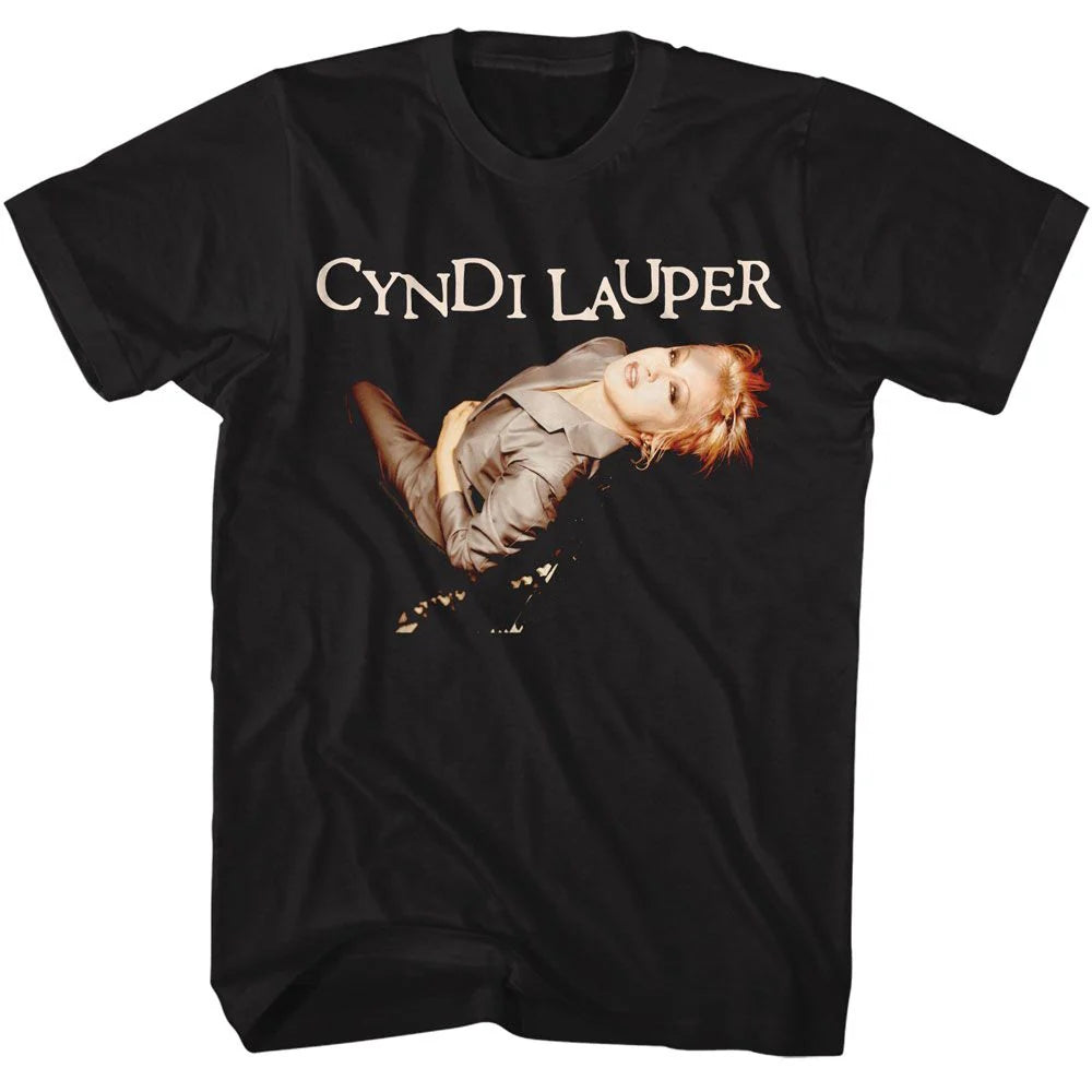 CYNDI LAUPER シンディローパー (4月 来日 記念 ) - SUIT PHOTO / Tシャツ / メンズ 【公式 / オフィシャル】