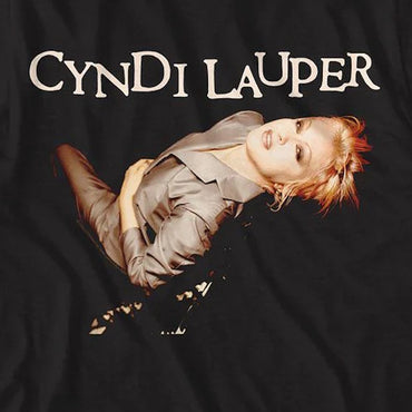 【予約商品】 CYNDI LAUPER シンディローパー - SUIT PHOTO / Tシャツ / メンズ