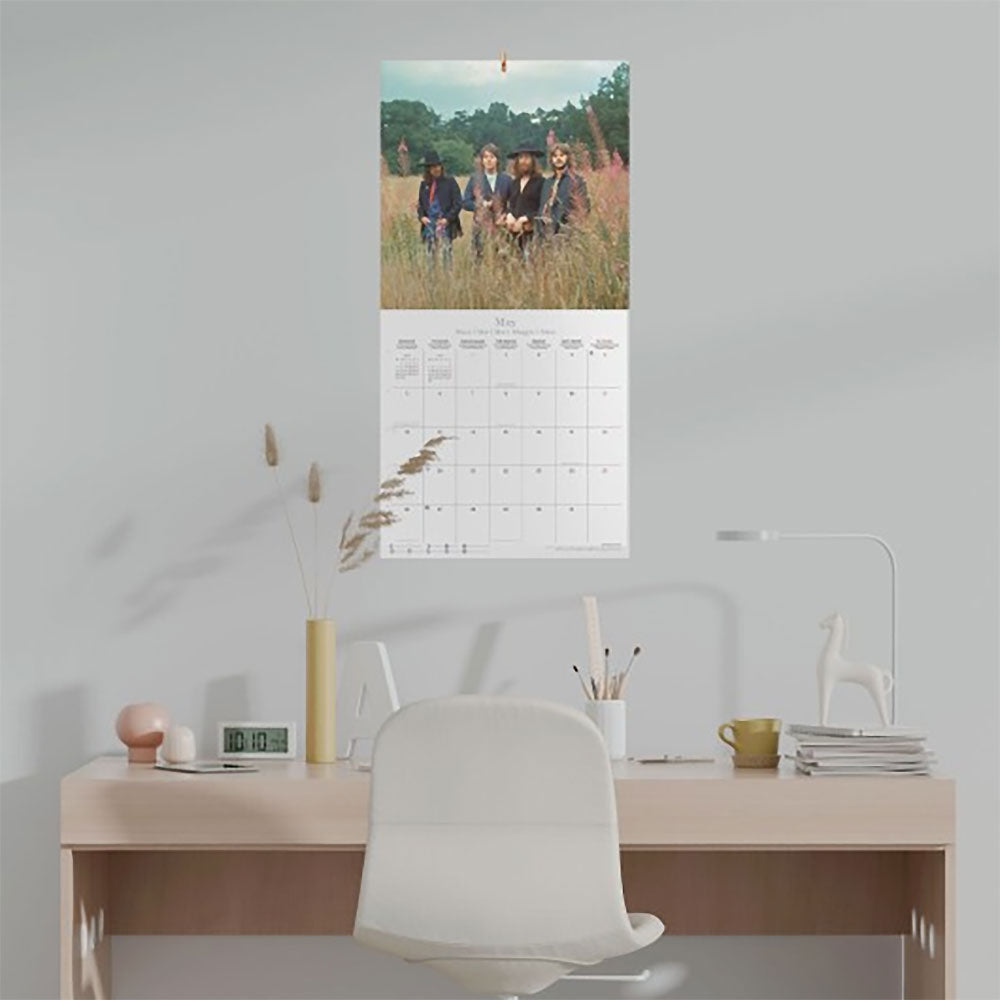 
                  
                    【廃番ラスト販売/特別価格】THE BEATLES ビートルズ (結成 65周年 ) - 2025 COLLECTOR'S EDITION CALENDAR / カレンダー・ダイアリー 【公式 / オフィシャル】
                  
                