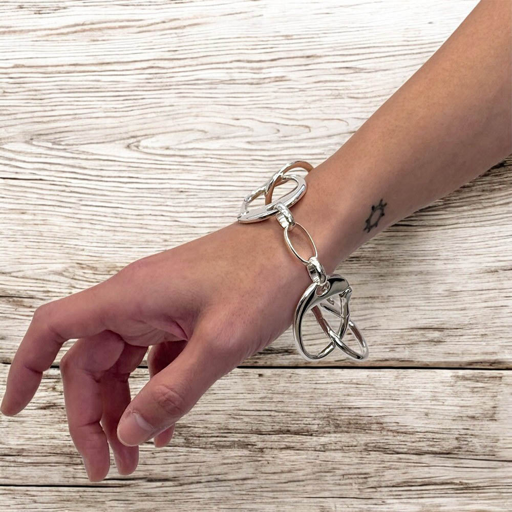 
                  
                    KEITH RICHARDS - HAND-CUFFS / Women's Version (with jewelry case) / Bracelet
                  
                
