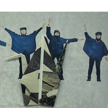 THE BEATLES ビートルズ (結成 65周年 ) - meets Japanese traditional craft Album debut 60th anniversary / 越前和紙折り紙セット / 大 / グッズ