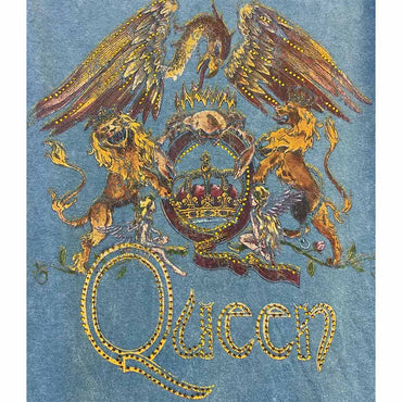 QUEEN クイーン (初来日50周年 ) - VINTAGE JAPANESE MINERAL WASH 来日50周年記念 / タイダイ / バックプリントあり / Tシャツ / メンズ 【公式 / オフィシャル】