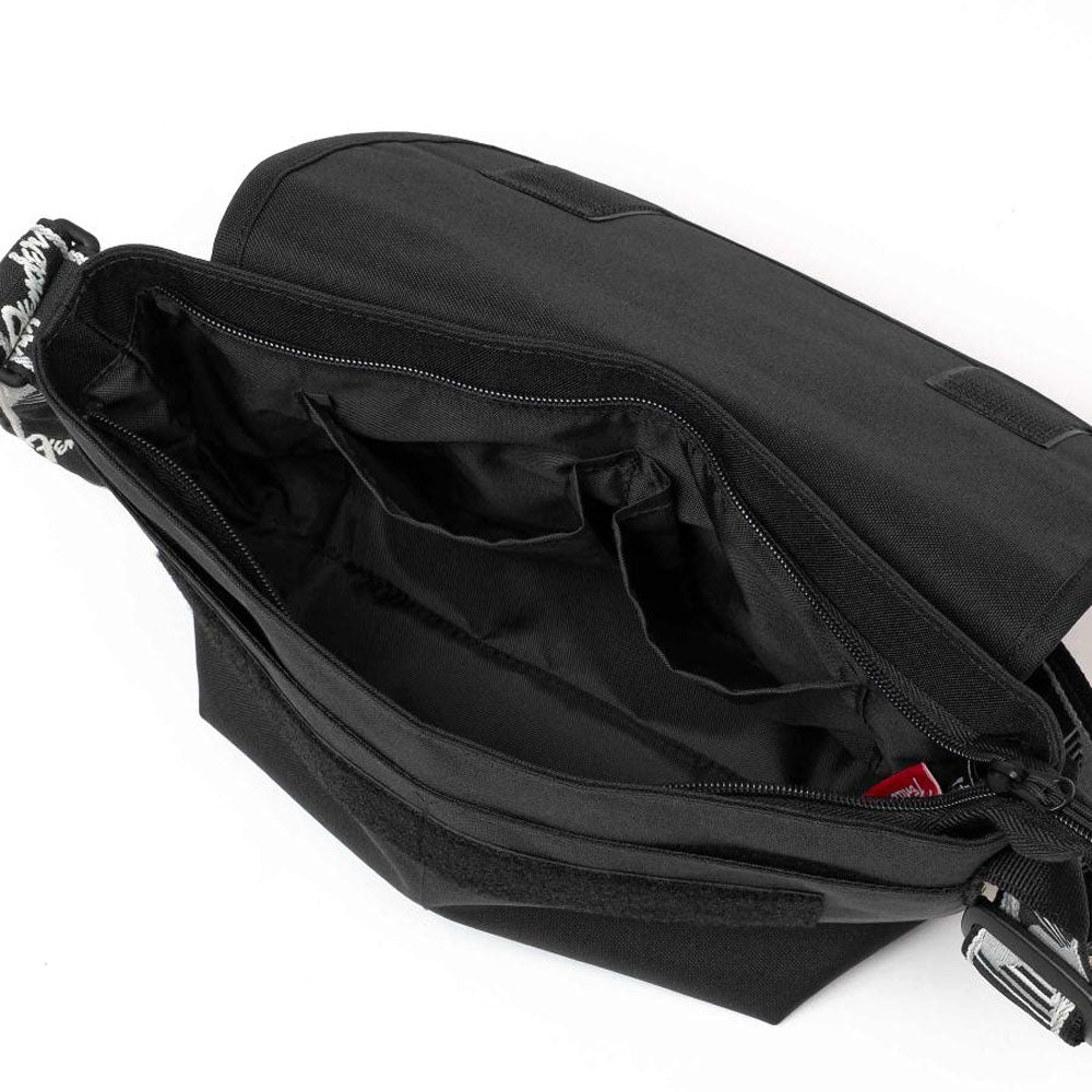 FENDER (80th Anniversary) - Flap Shoulder / Grey Strap / Shoulder Bag