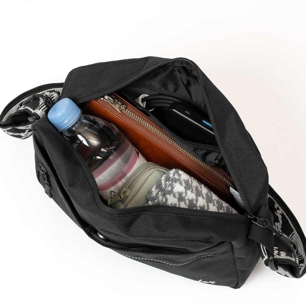 FENDER (80th Anniversary) - Shoulder Bag / Grey Strap / Shoulder Bag