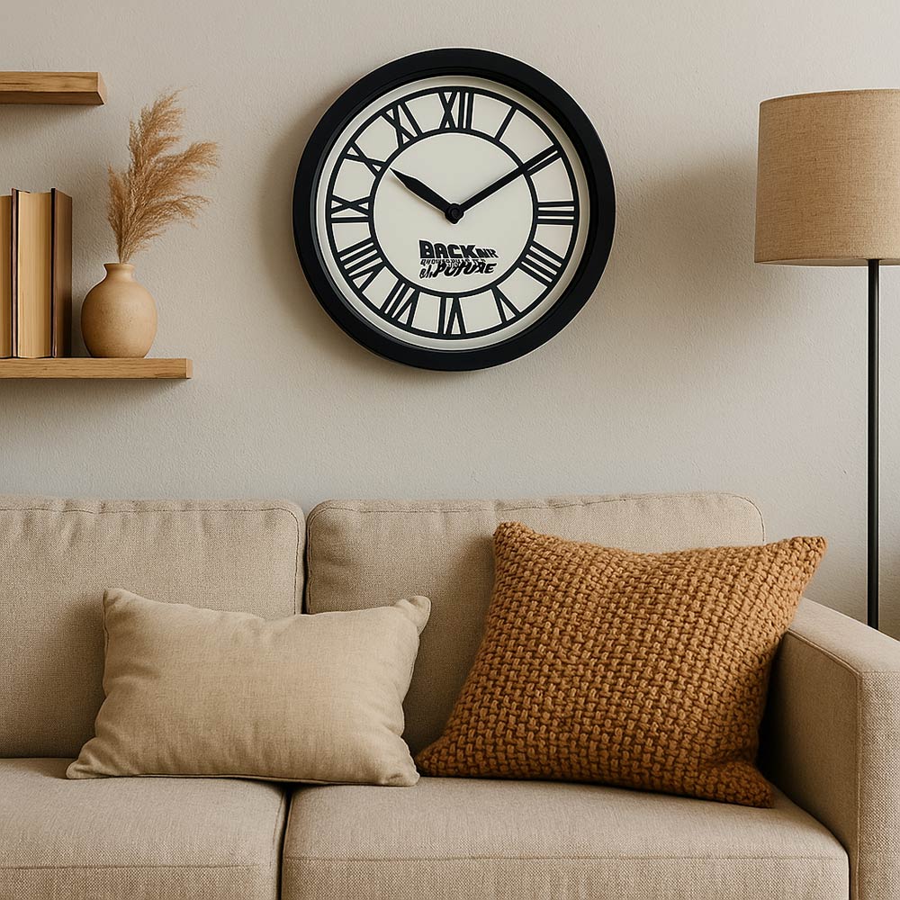 
                  
                    BACK TO THE FUTURE バックトゥザフューチャー (劇場公開 40周年 ) - Hill Valley Wall Clock【限定品】 / 時計 【公式 / オフィシャル】
                  
                