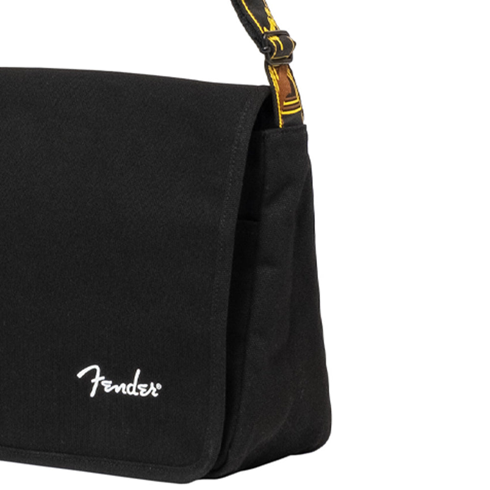 
                  
                    【予約商品】 FENDER フェンダー (設立 80周年 ) - フラップショルダー / ブラック / ショルダーバッグ
                  
                