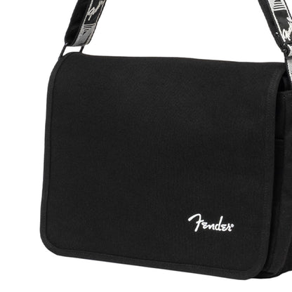 【予約商品】 FENDER フェンダー (設立 80周年 ) - フラップショルダー / グレーストラップ / ショルダーバッグ