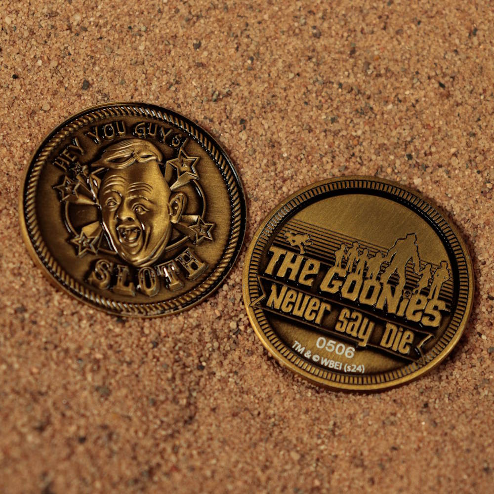 
                  
                    【予約商品】 GOONIES グーニーズ (公開 40周年 ) - Sloth Collectible Coin / 世界限定1,985個 / コイン 【公式 / オフィシャル】
                  
                
