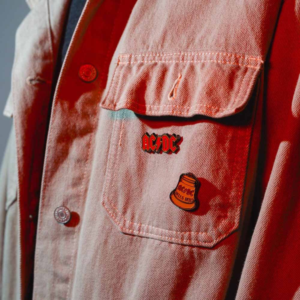 AC/DC エーシーディーシー (来日 45周年 ) - HIGHWAY TO TELL / 4個 ピンバッジセット / バッジ