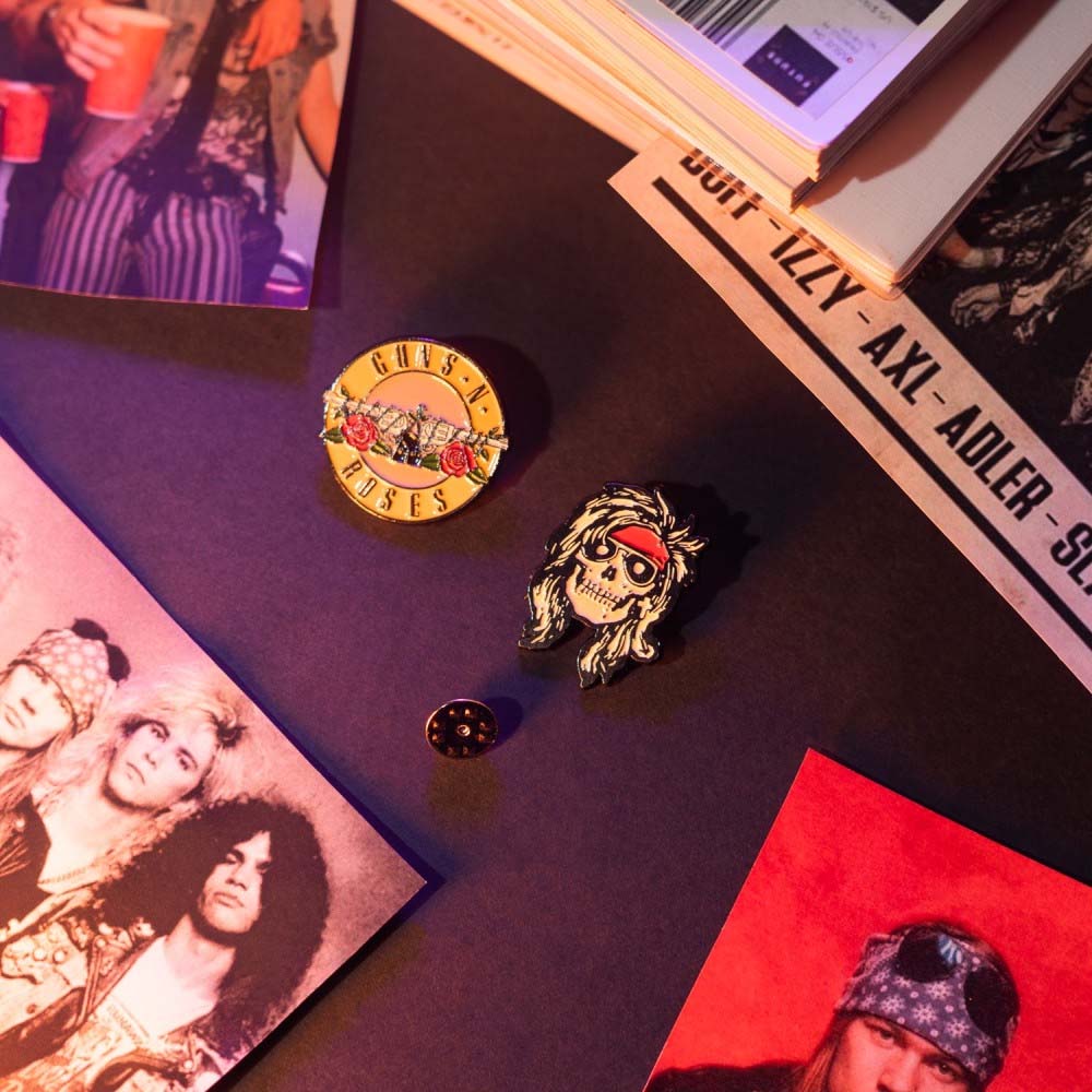 
                  
                    【予約商品】 GUNS N ROSES ガンズアンドローゼズ (結成 40周年 ) - Guns N' Roses / 4個 ピンバッジセット / バッジ
                  
                