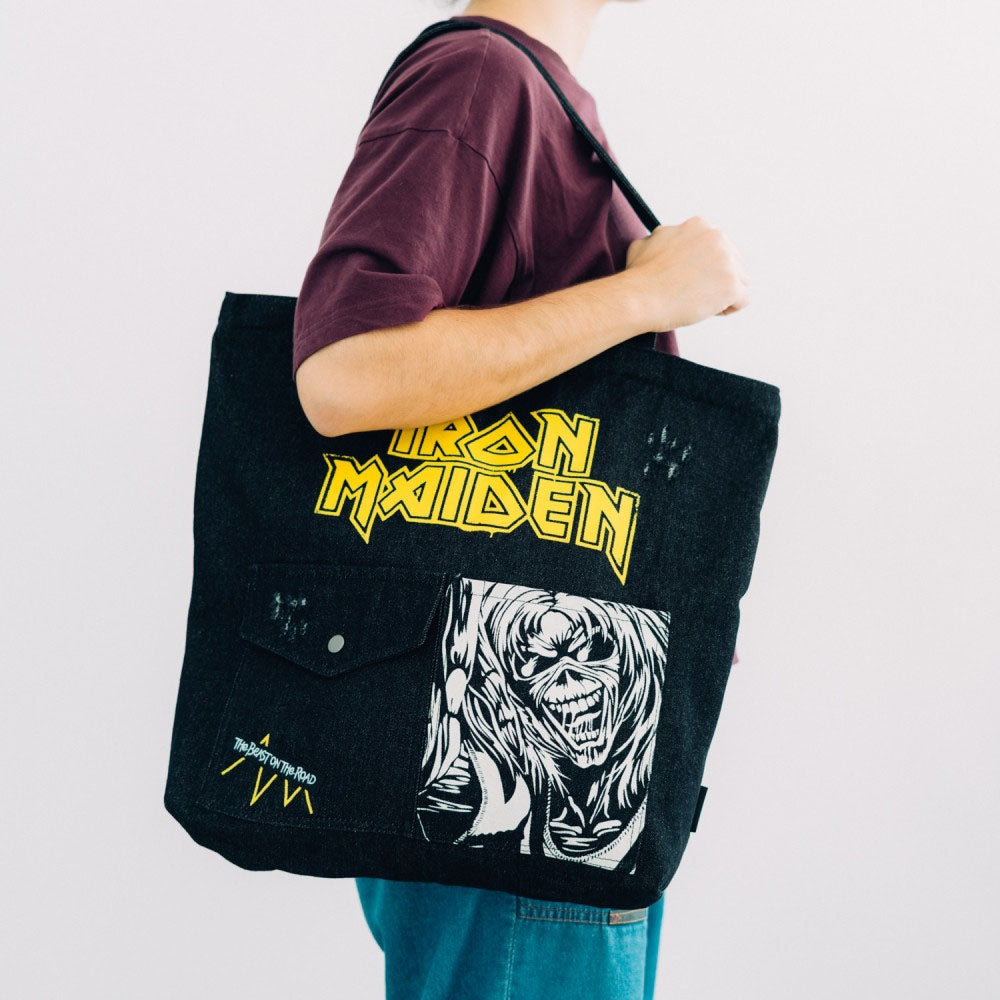 
                  
                    【予約商品】 IRON MAIDEN アイアンメイデン (結成 50周年 ) - THE BEAST ON THE ROAD / トートバッグ
                  
                