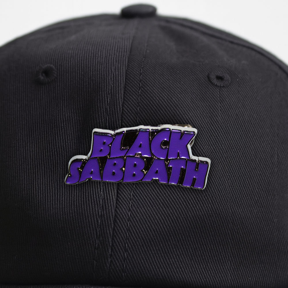 BLACK SABBATH ブラックサバス (OZZY OSBOURNE 追悼 ) - Purple Wavy Logo / バッジ 【公式 / オフィシャル】