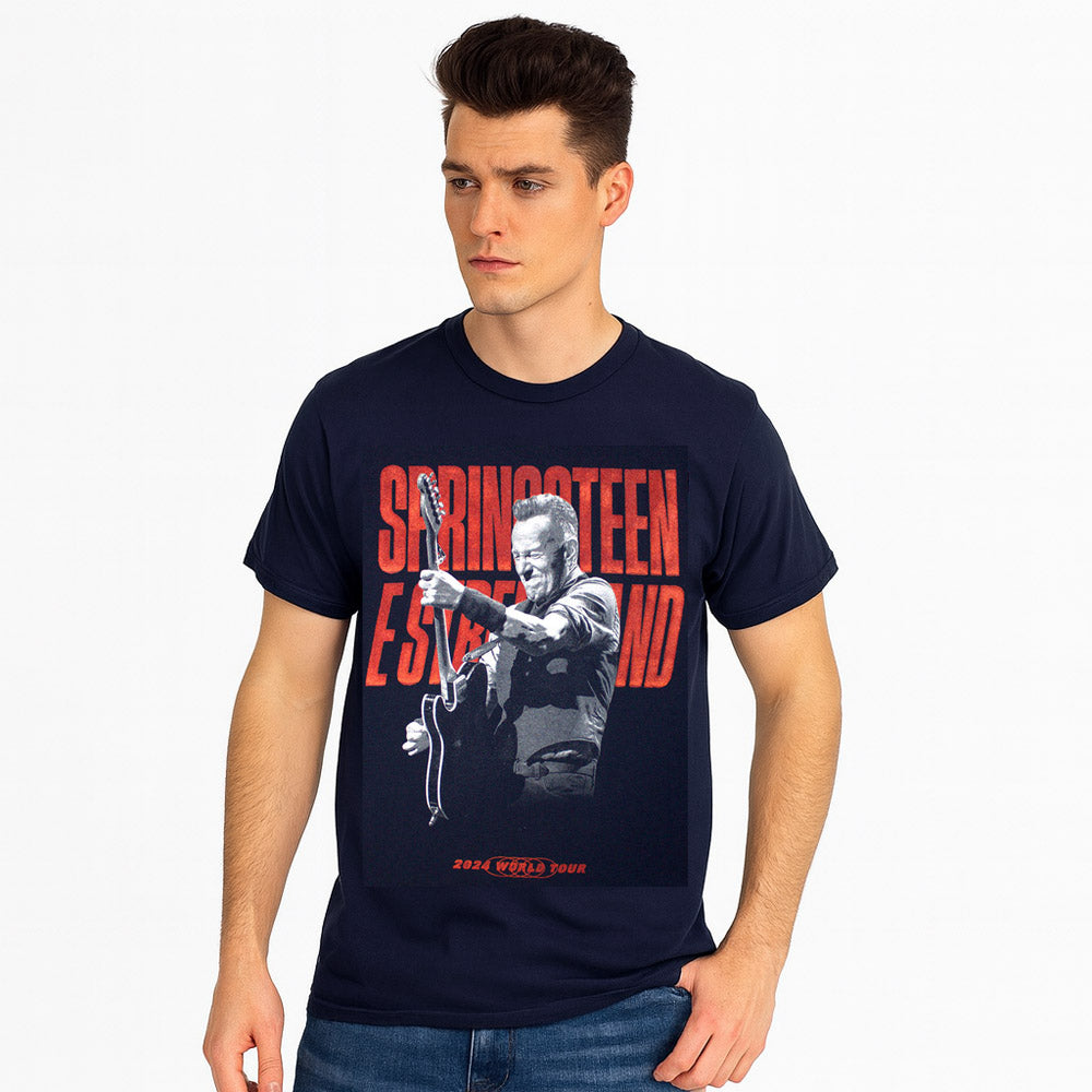 
                  
                    BRUCE SPRINGSTEEN ブルーススプリングスティーン (11月 映画公開 記念 ) - Tour '24 Guitar Photo / バックプリントあり / 2024年ツアー会場限定販売 / Tシャツ / メンズ
                  
                