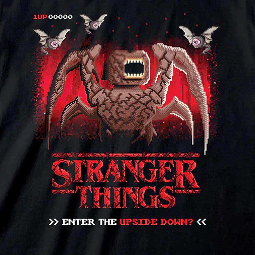 【予約商品】 STRANGER THINGS ストレンジャー・シングス (シーズン5 配信 記念 ) - 8 BIT UPSIDE DOWN / Tシャツ / メンズ