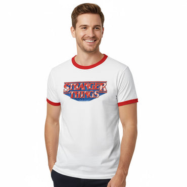 【予約商品】 STRANGER THINGS ストレンジャー・シングス (シーズン5 2025年配信決定 ) - RETRO LOGO / リンガー / Tシャツ / メンズ