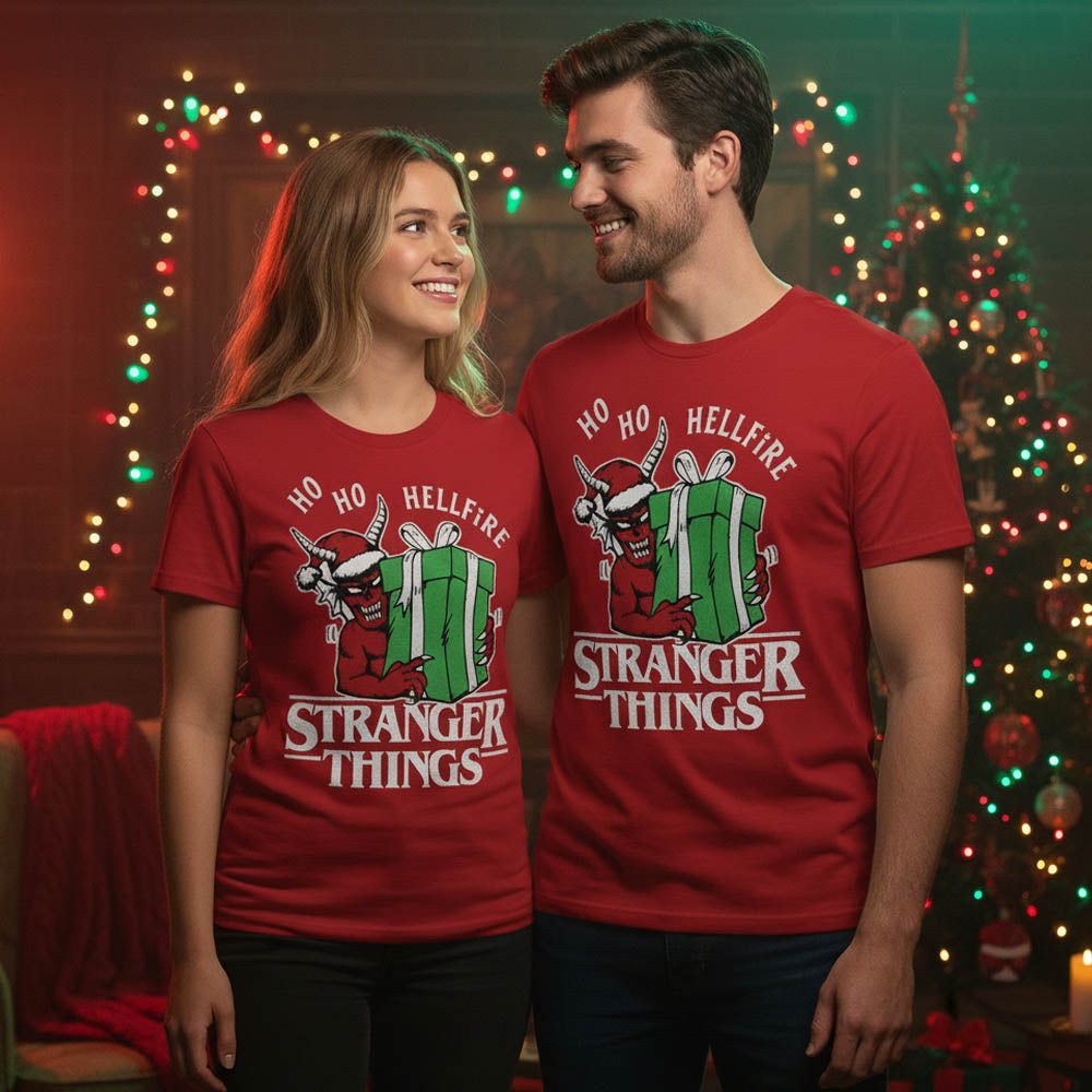 STRANGER THINGS ストレンジャー・シングス (シーズン5 配信 記念 ) - 【クリスマス限定】Ho Ho Hellfire / Tシャツ / メンズ