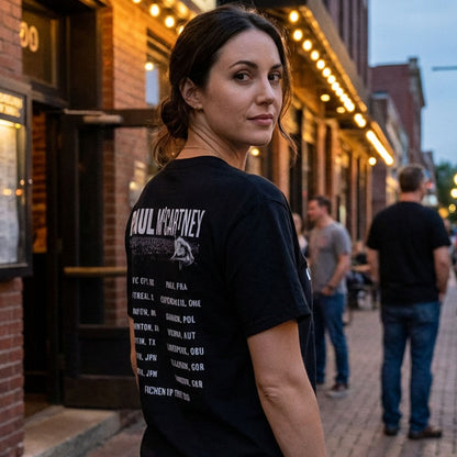 PAUL MCCARTNEY ポールマッカートニー (ウイングス結成55周年記念 ) - GUITAR LIVE / バックプリントあり / Tシャツ / メンズ