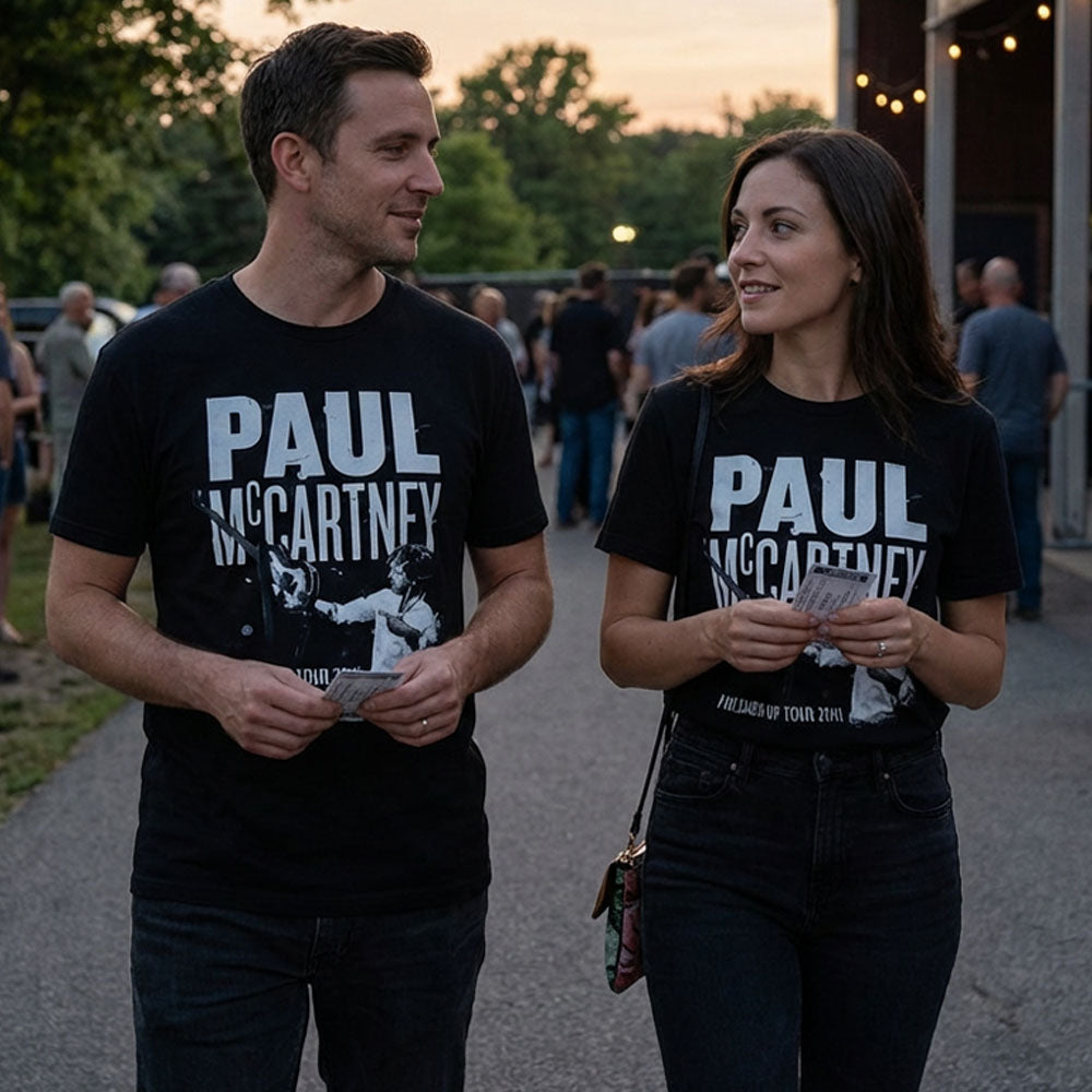 PAUL MCCARTNEY ポールマッカートニー (ウイングス結成55周年記念 ) - GUITAR LIVE / バックプリントあり / Tシャツ / メンズ