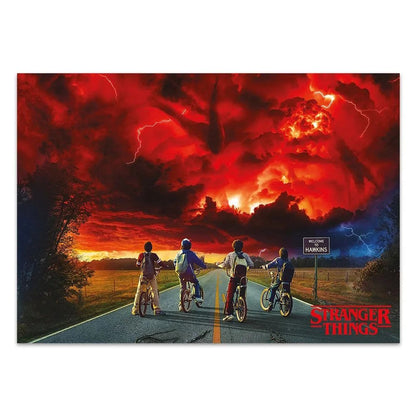 【予約商品】 STRANGER THINGS ストレンジャー・シングス - 限定公式 メダル付き ミニチュアシートカバー（限定5,000点） / 切手・レター品