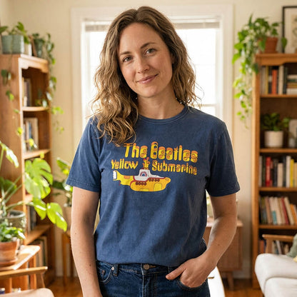 【予約商品】 THE BEATLES ビートルズ (来日 60周年 ) - Logo & Sub / Stone Wash / Tシャツ / メンズ